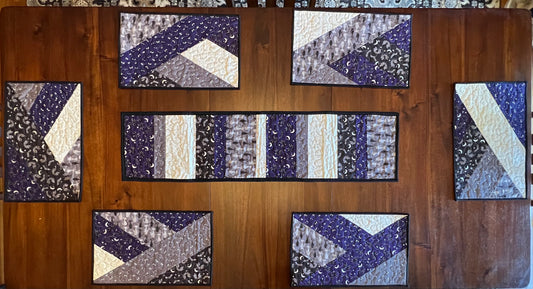 Halloween placemat/table runner set. Made in the Maritimes, this high-quality set will dazzle your table for all spooky guests.