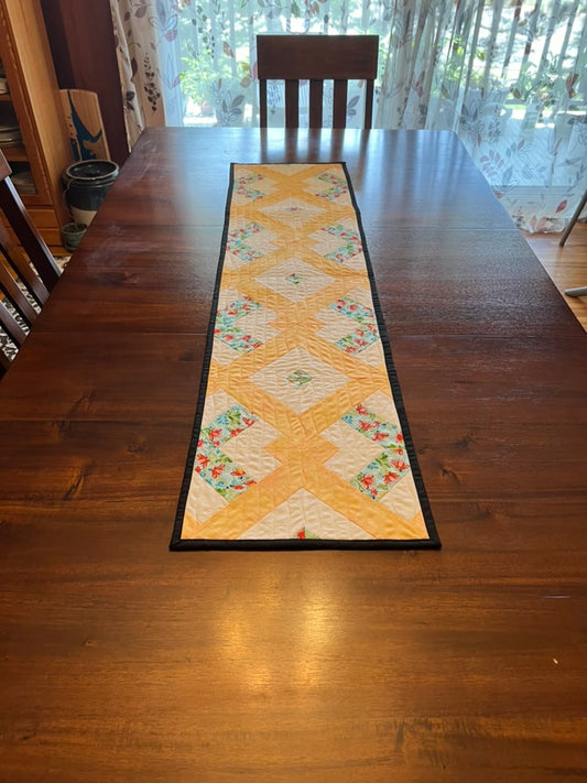 Bright sunshine table runner